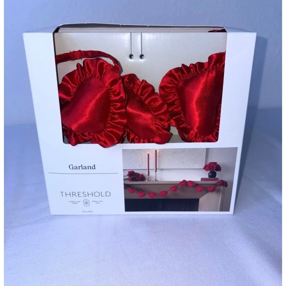 Threshold Heart Garland 6ft Red NEW Satin Ruffled Romantic Valentine's Day Decor